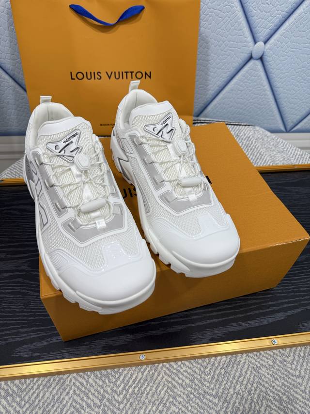 Lv Louis Vuitton L-Brand Latest Olympia Series Couple's Edition Silver Horn King
