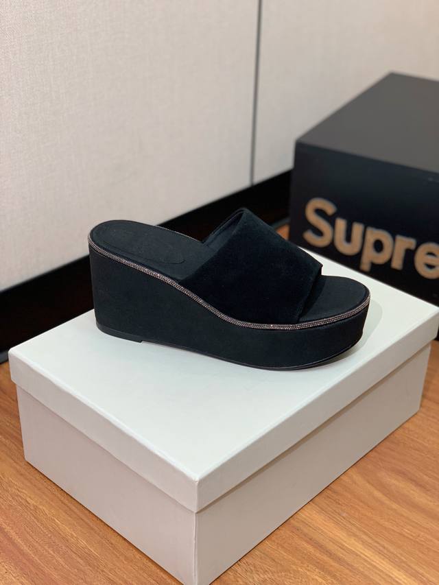 Brunell* Cucinell* Thick-Soled Slippers. Combining Comfort With A Fashionable Pe