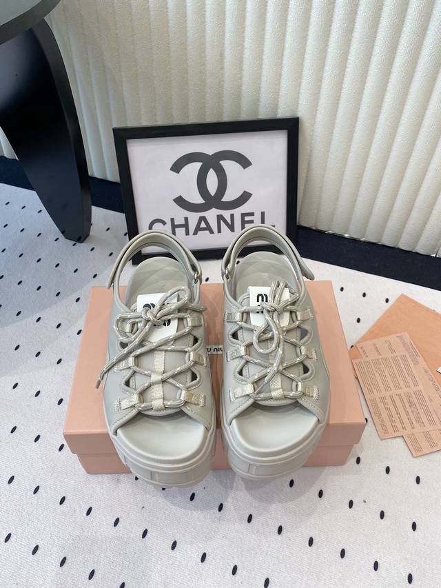 Miu Miu New Summer Thick-Soled Sandals High-Quality Version Fashionable And Vers