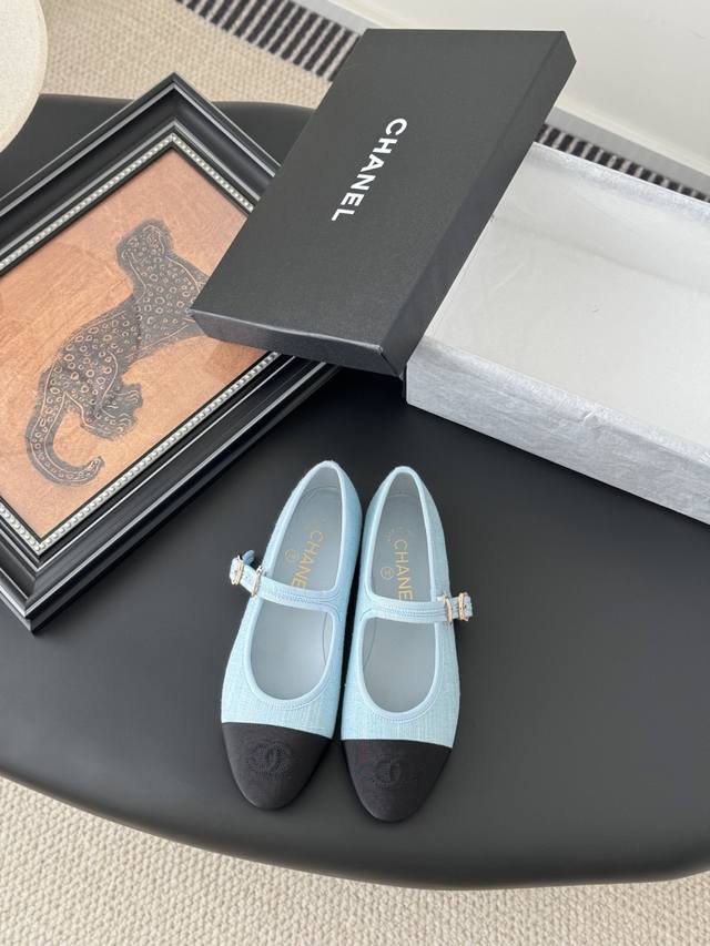 New Color Release Chanel 25S Runway-Inspired Mary Jane Pumps. Simple Yet Sweet A