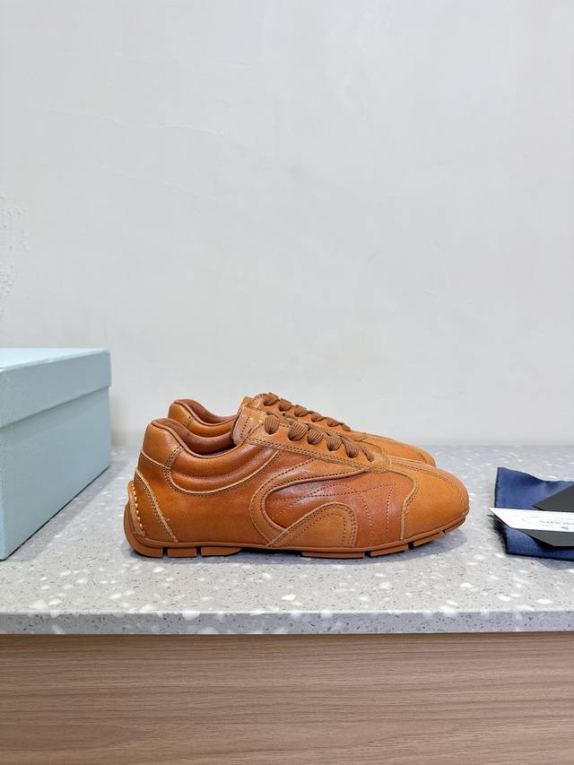 Cowhide Prada 25Ss Spring/Summer New Arrival Training Shoes Casual Shoes Precisi