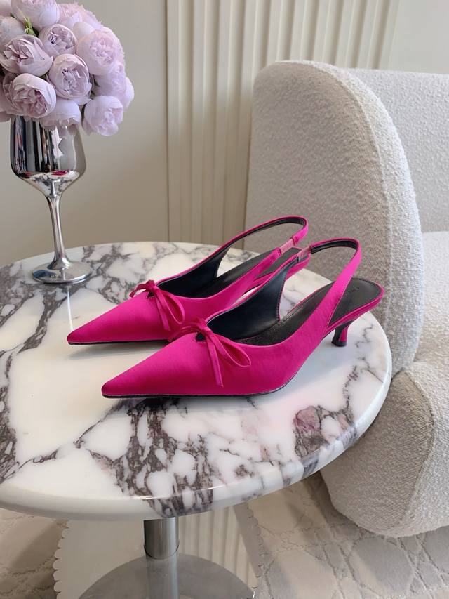 Factory Price P Balenciaga Classic Bow-Backed High-Heel Shoes With A Pointed Toe