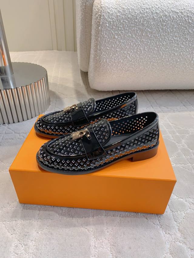 Factory Price P Louis Vuitt* New Lace-Up Loafer Comfortable And Breathable Desig