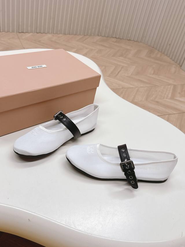 Miu Miu New Ballet Shoes Fairy Style: Infusing The Graceful Essence Of Ballet In