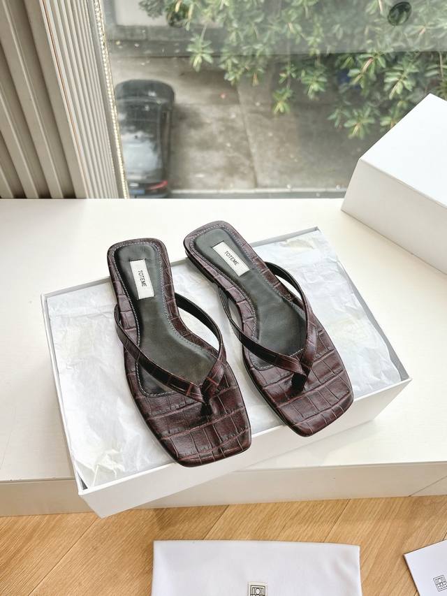 Totemeg213S Premium-Grade Thong Sandals, Slip-On Lazy Shoes, Swedish Niche Brand