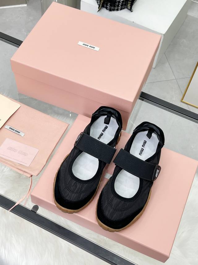 Miu Miu 25Ss Spring/Summer New Arrival Runway Miu Miu Casual Shoes. Runway Craft