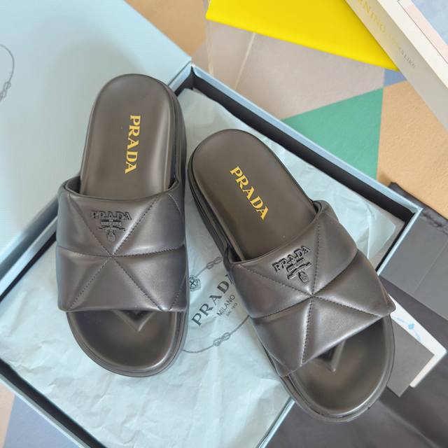 Top-Tier Version: Women's Prada Nappa Series Cross Strap, Velcro Closure, Triang