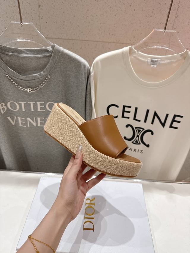 Dway's Latest Wedge-Heeled Sandals, Authentic Replica, Highest Version, Trending