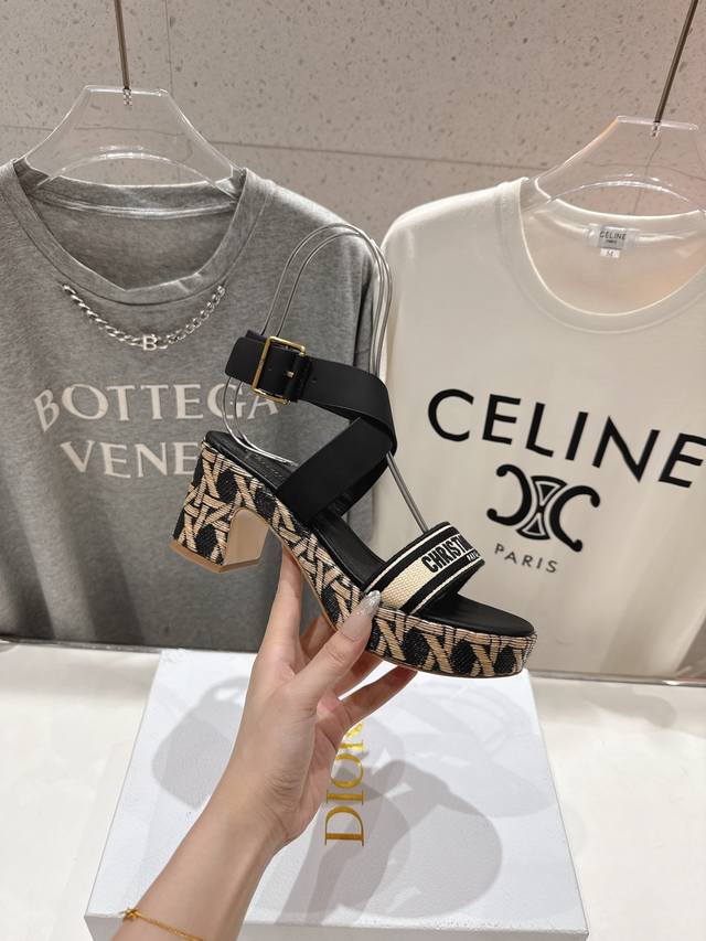 Dway's Latest Wedge Sandals, Authentic Replica, Highest Version, Trending On Xia