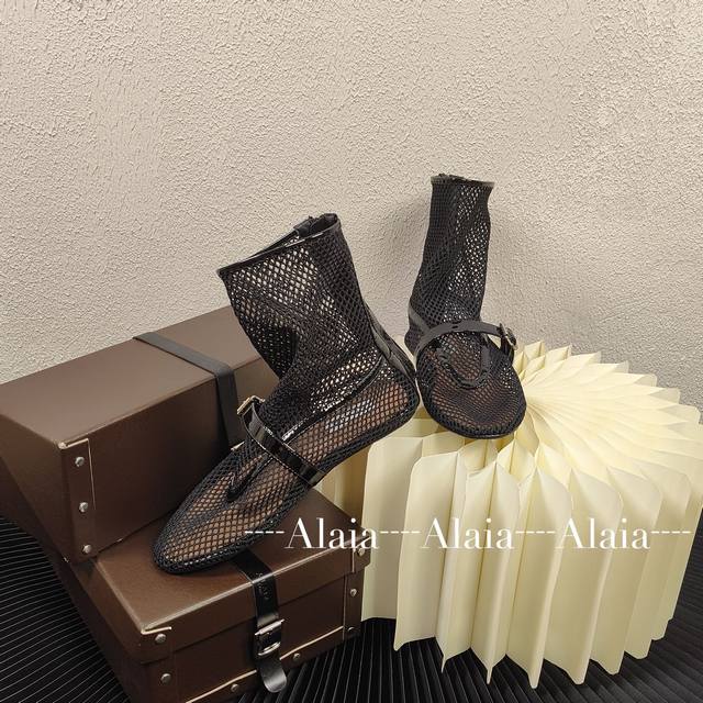 Alaia Alaia Retro Mary Jane Ballet Shoes! Filled With A Youthful Vibe, Blending