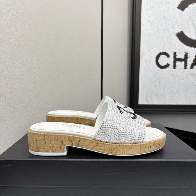 2025 A Versatile Series Worn By Numerous Celebrities And Influencers, Trending O