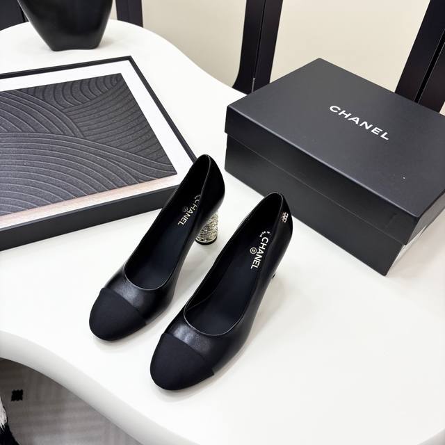 Chanel* | Chanel 25P Spring/Summer New Collection Double C High-Heel Slippers Th