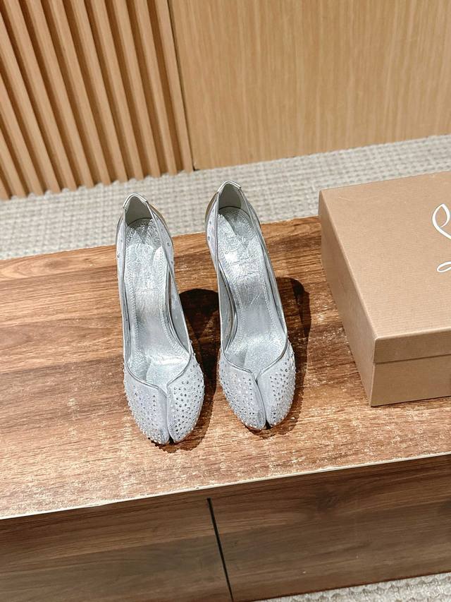 Christian Louboutin X Maison Margiela Split-Toe High-Heel Pumps Maison Margiela