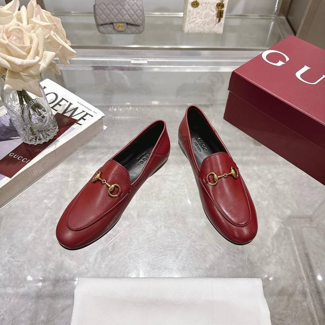 1819-5 Burgundy Leather 35-40 Sizes, Custom-Made For Size 41. Two-Way Wearable.