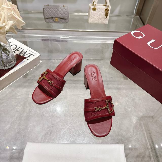 3453-2 Burgundy G 35-41 This Women's Sandal Features Classic Horsebit Details An
