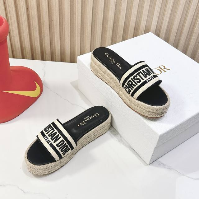 Dior 25Ss Spring/Summer New Arrival Ivieta Dway Flat Strappy Sandals, Original D