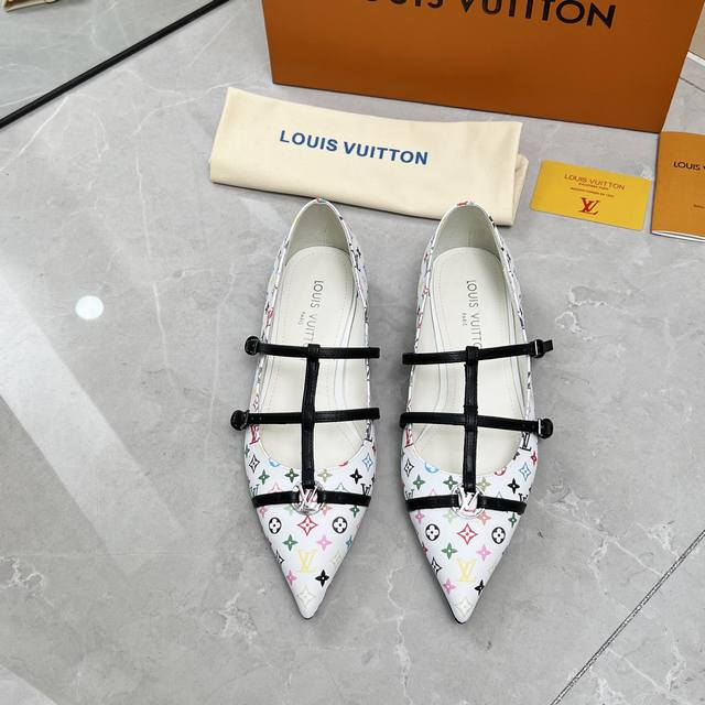 Factory Price P Louis Vuitton 25 New Flat-Heel Single-Strap Shoes. Upper: Lacque