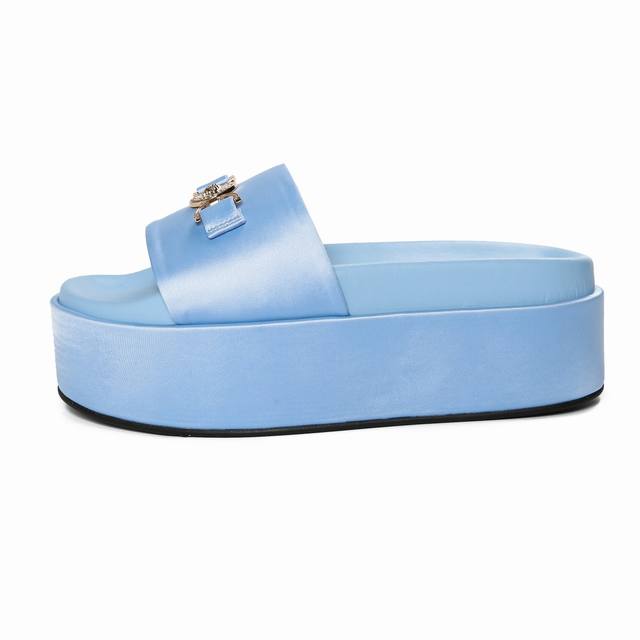 Versace New Sandals, Material: Cowhide Silk, Inner Lining: Sheepskin, Colors Ava