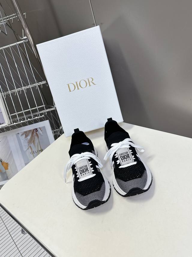 Dior Spring/Summer Latest Flyknit Sneakers Purchased At Taikoo Hui For Rmb 9,660
