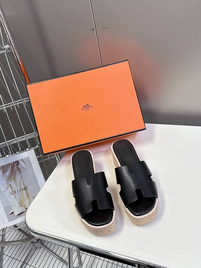 Herm S H-Shaped Cowhide Wood-Soled Thick-Heeled Platform Slippers. Super Comfort