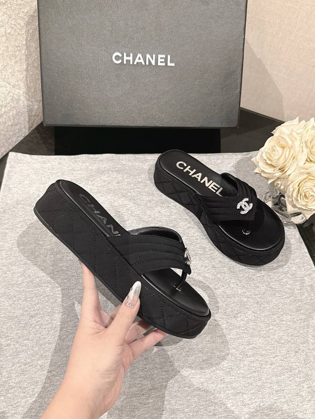 Chanel 24K Fall/Winter New Arrival Martin Boots Top-Tier Quality This Boot Is In