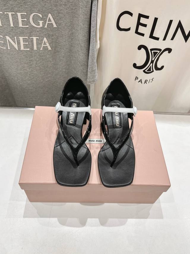 High-End Version, Miu Miu 2025 Ss Spring/Summer Runway New Arrival High-Heeled C
