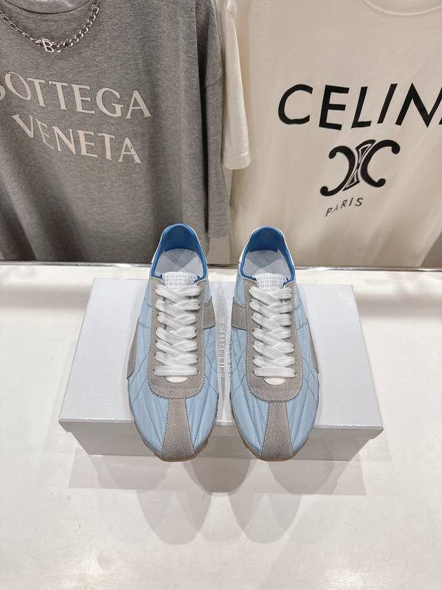 High-End Version, Mm6 Maison Martin Margiela 2025Ss Flat Lace-Up Training Shoes,