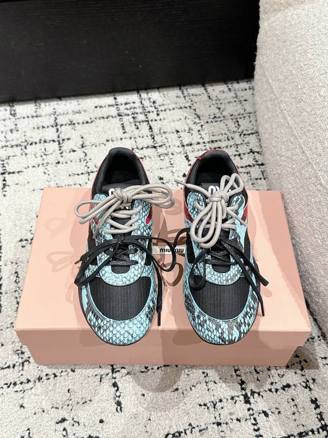 Miu Miu 25 Spring/Summer New Arrival Gymnasium Series Suede Lace-Up Low-Top Casu