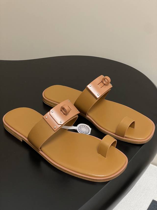 Top-Quality Herm S July Series Large Kelly Buckle Toe-Strap Sandals, Calfskin Sa