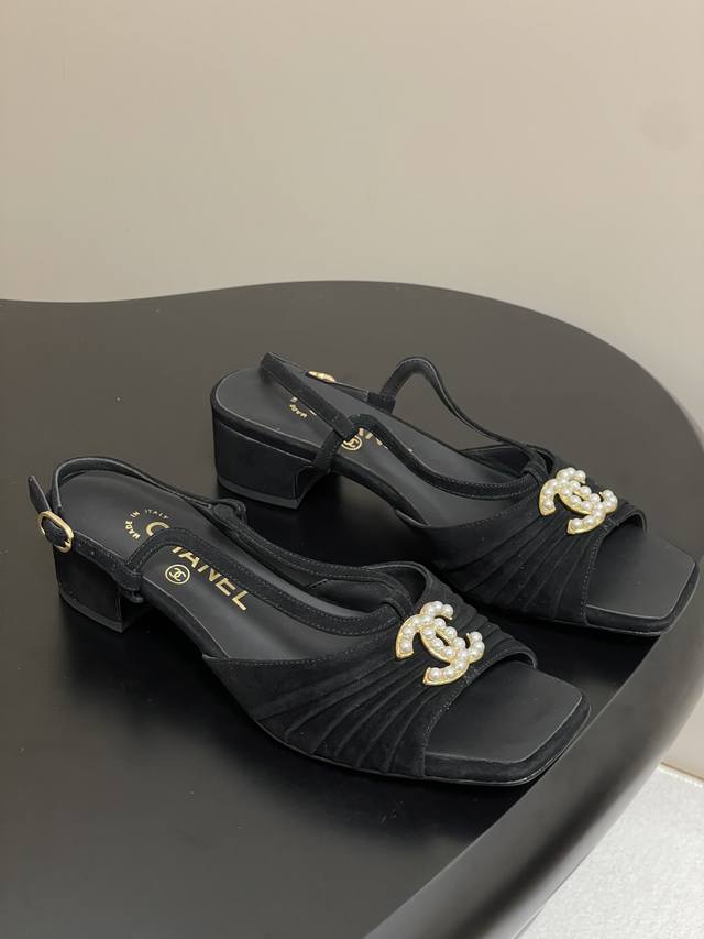 25P Spring New Arrival Chanel Little Black Wrinkled Bow Thick Heel Sandals With
