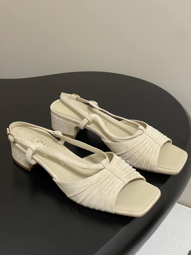 25P Spring New Arrival Chanel Mini Wrinkled Bow Thick Heel Sandals With Double C