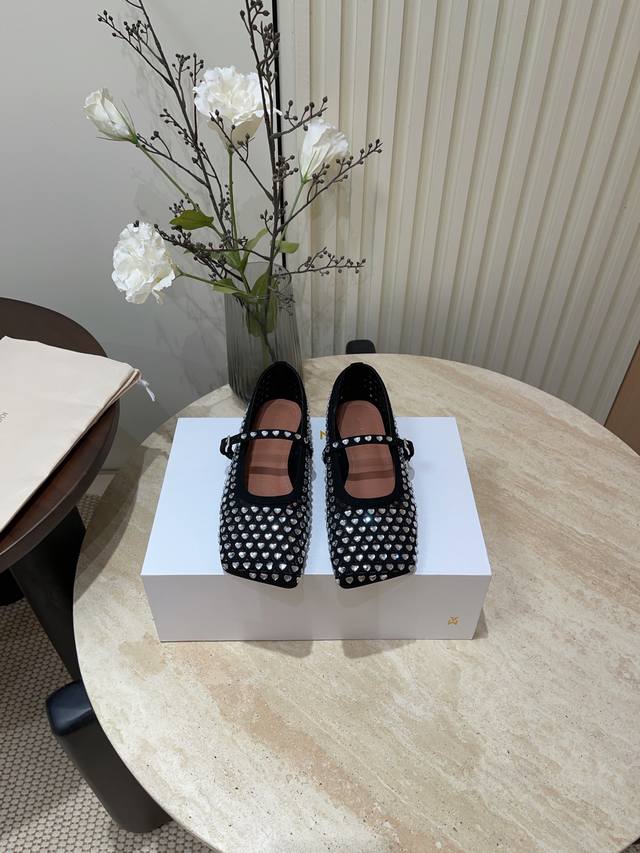 Amina Muaddi Niche Fashion Brand 25Ss Early Spring New Arrival Crystal-Embellish