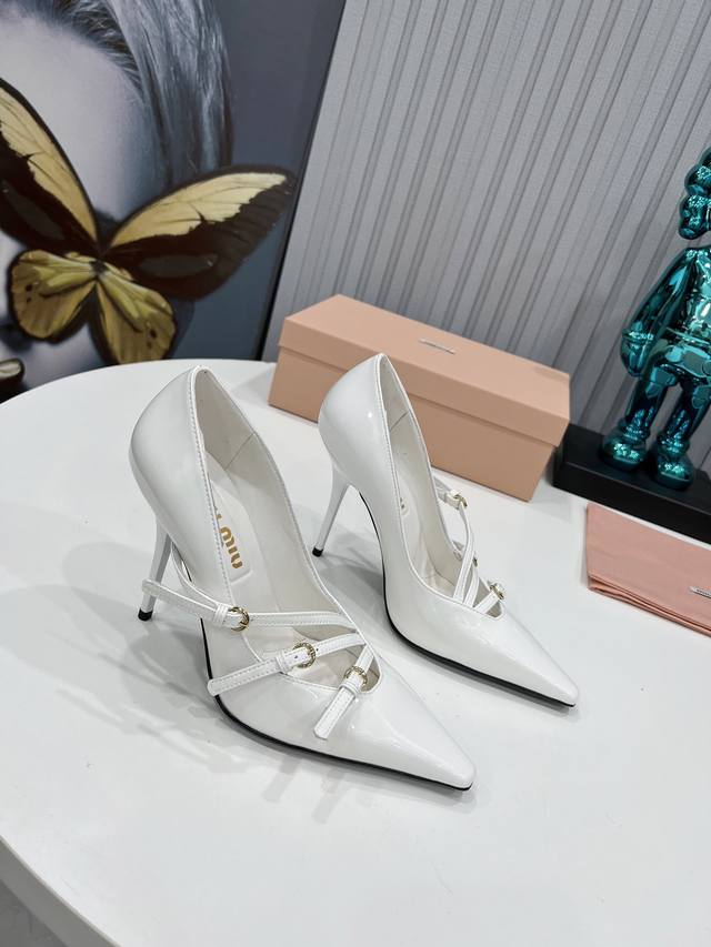 Factory New Arrival Miu Miu Newly Designed Super Beautiful Decorative Pairing, E