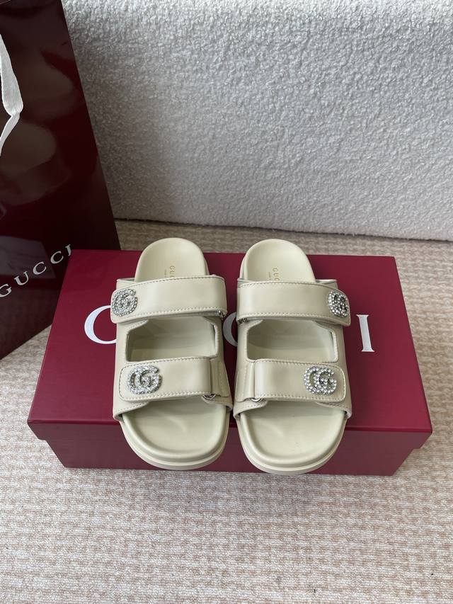 Gucci 25Ss Spring/Summer Series Gg Diamond-Shaped Beach Flat Sandals Crafted Fro