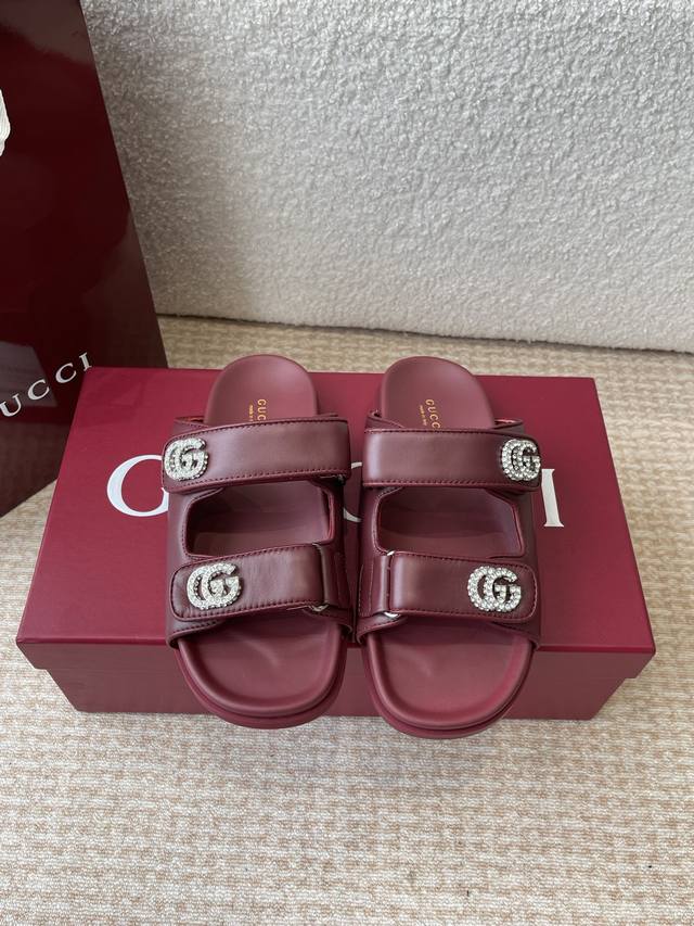 Gucci 25Ss Spring/Summer Series Gg Diamond-Patterned Beach Flat Sandals Crafted