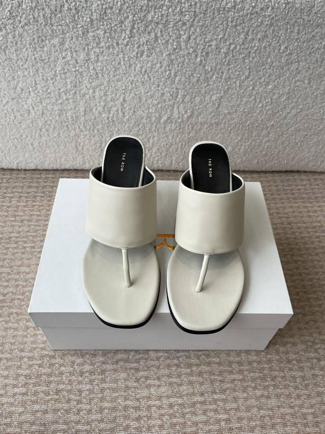 New Arrival From Dongguan 25Ss The Row High-Heel Thong Sandals At First Glance,