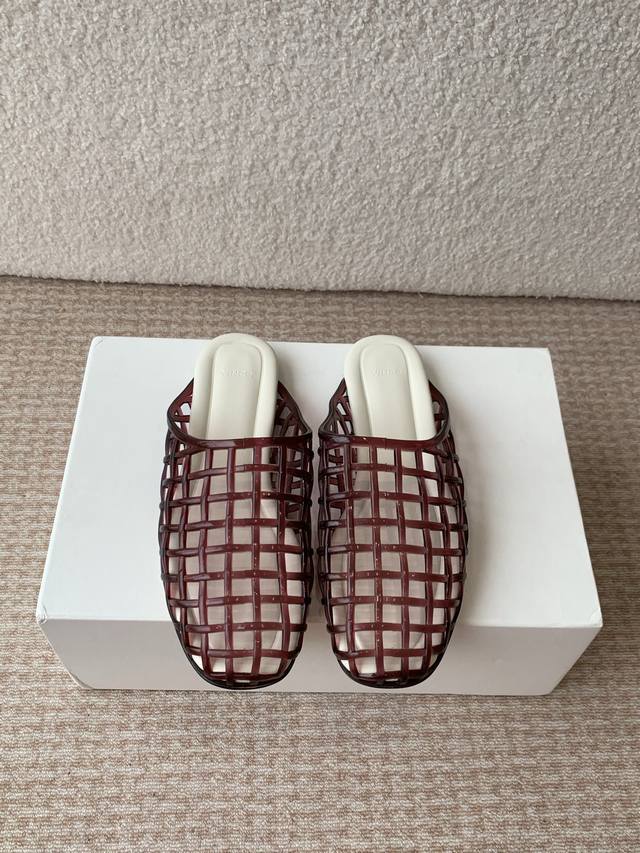 Vince Runway Edition Crystal Jelly Sandals Exclusive Debut, Original Mold, 1:1 M