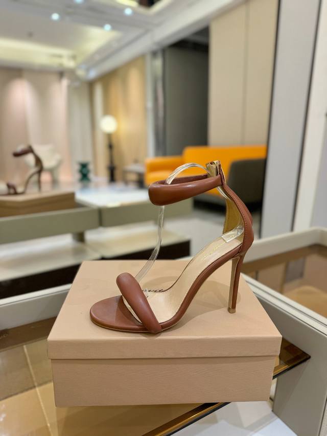 Price P: Gianvito Rossi. This Stylish High-Heeled Sandal Embodies Traditional It