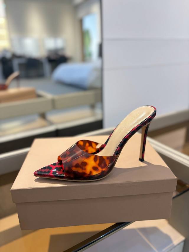 Price P: {Half-Slip} Gianvito Rossi Eiko Stiletto, Effortlessly Stylish.This Gia