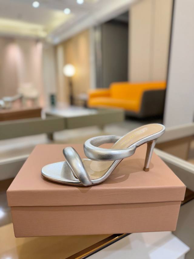 Price P: Gianvito Rossi Eiko Stiletto, Effortlessly Stylish. This Fashionable Hi