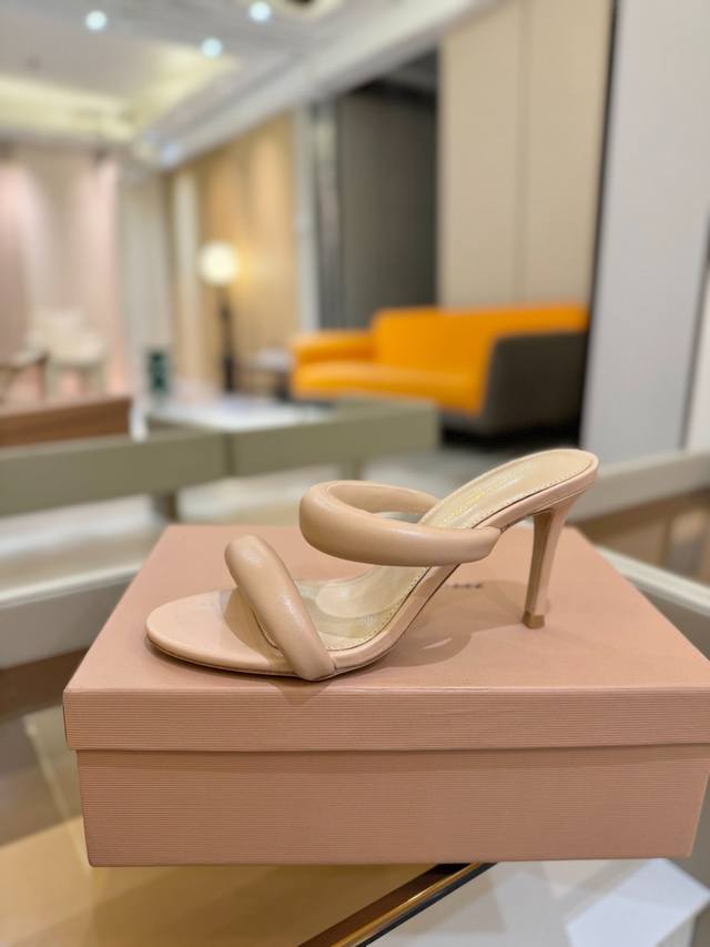 Price P: Gianvito Rossi Eiko Stiletto, Effortlessly Stylish.This Stylish High-He