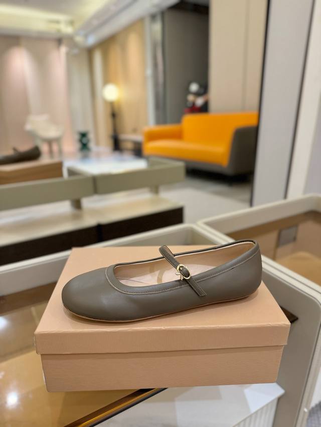 Price Gianvito Rossi 2025 Spring/Summer Collection Rossi Gr Ballet Flats Mary Ja