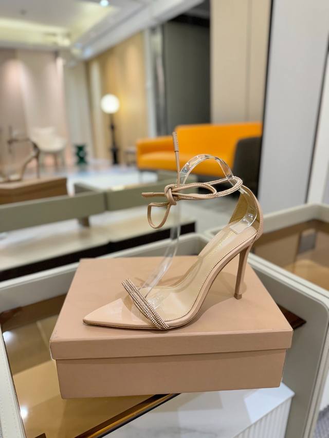 Price: Gianvito Rossi Open-Toe Sandals With Thin High Heels, Sexy And Elegant. G