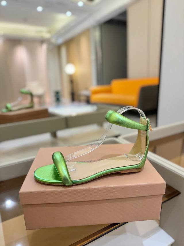 Price P: Gianvito Rossi. This Stylish High-Heeled Sandal Embodies Traditional It