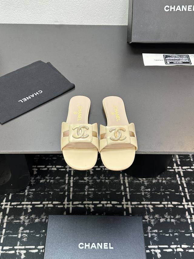 2025 A Versatile Series Worn By Numerous Celebrities And Influencers, Trending O
