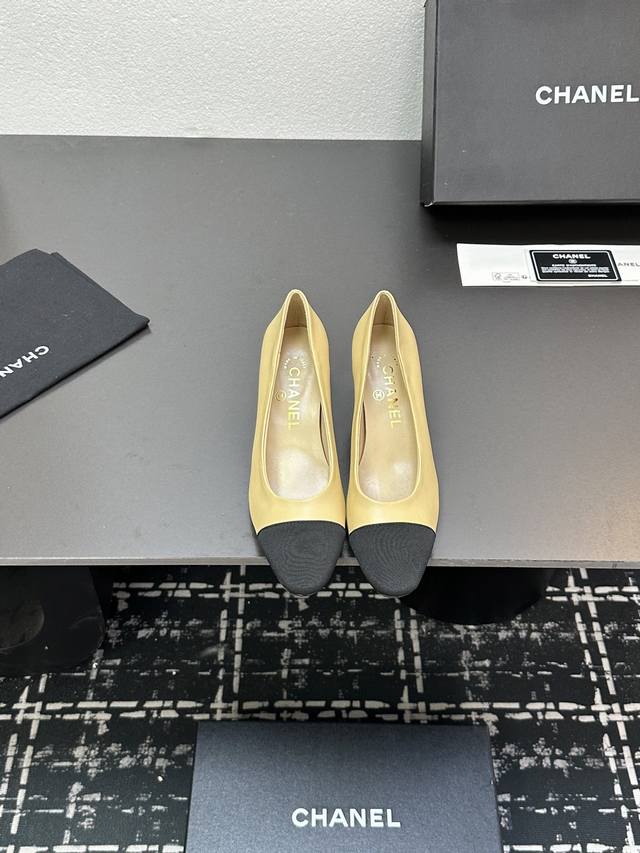 Chanel Authentic Grade Cha's Most Valuable Classic Style Chunky Heel Square Toe