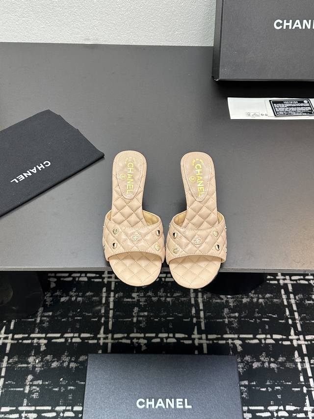 2025 A Versatile Series Worn By Numerous Celebrities And Influencers, Trending O