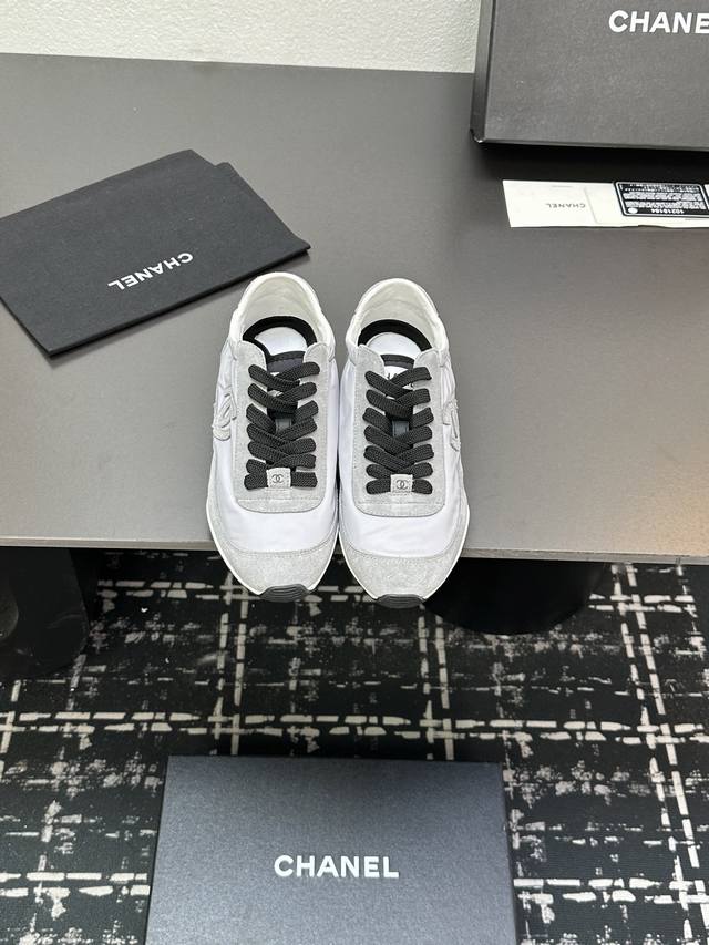 Chanel Thick-Soled Panda Board Shoes. Chanel 2025 Ss Popular Panda Shoe Colorway