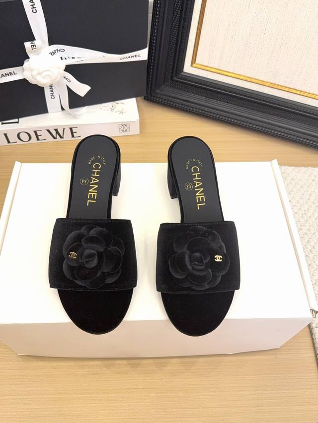In Stock And Available For Immediate Shipment *25 Pieces, Authentic Store-Qualit