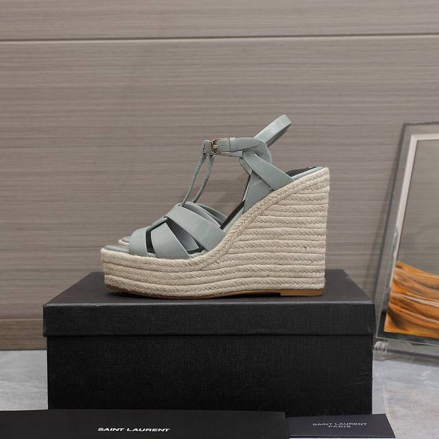 New Arrival: Ysl Saint Laurent New Style, 1:1 Replica Of The Official Website. F